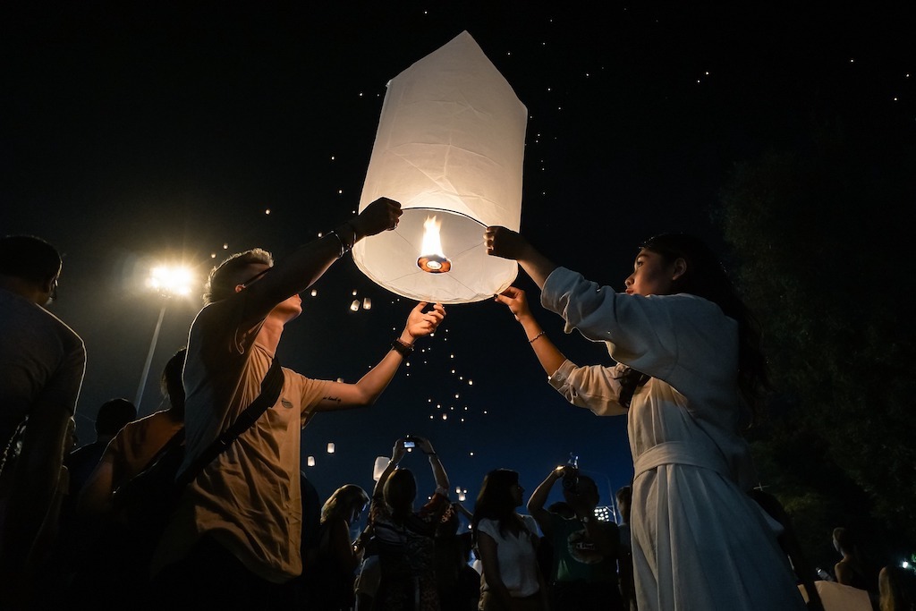 The Best Time of Year to Visit Thailand 2023 Hawaii Calling paper lantern festival Bangkok