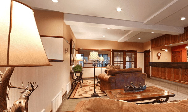 The 5 Best Family Hotels in Yellowstone (2024) Hawaii Calling Best Western Desert Inn