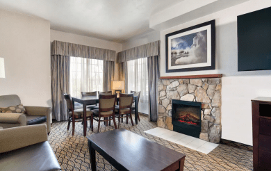 The 5 Best Family Hotels in Yellowstone (2024) Hawaii Calling Holiday Inn West Yellowstone