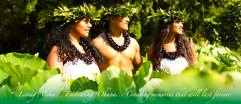 The 27 Best Luaus In Hawaii - By Island (2025) Hawaii Calling Island Breeze luau best luau in the big island