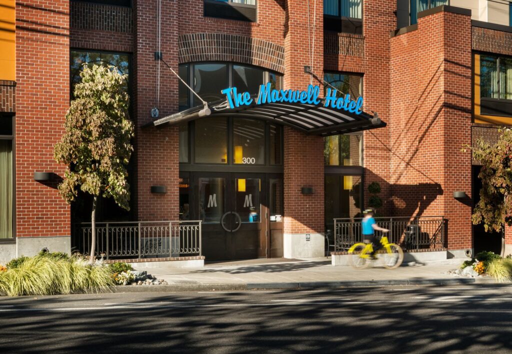 7 Best Budget Hotels in Seattle 2022 Hawaii Calling The Maxwell hotel one of the best budget hotels in Seattle