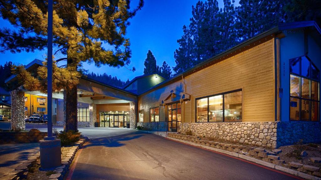 7 Top Hotels in Mammoth Lakes, California Hawaii Calling The empeiria High Sierra Hotel