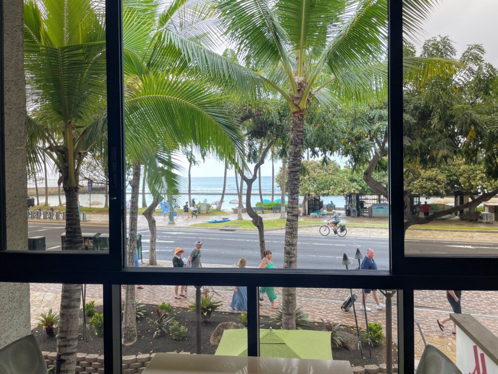 Review & Video: Waikiki Beach Marriott Resort & Spa Hawaii Calling a view of a street from a window