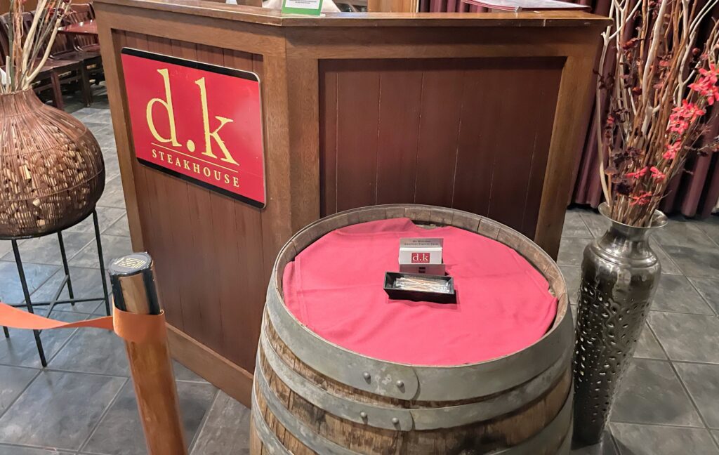 Review & Video: Waikiki Beach Marriott Resort & Spa Hawaii Calling a barrel with a cigar in it