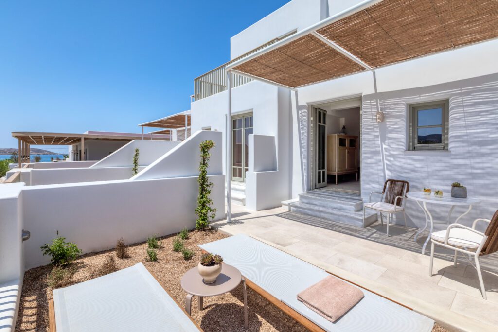 Grand Opening - Cosme, A Luxury Collection Resort, Paros Hawaii Calling Outdoor patio at Cosme, A Luxury Collection Resort, Paros