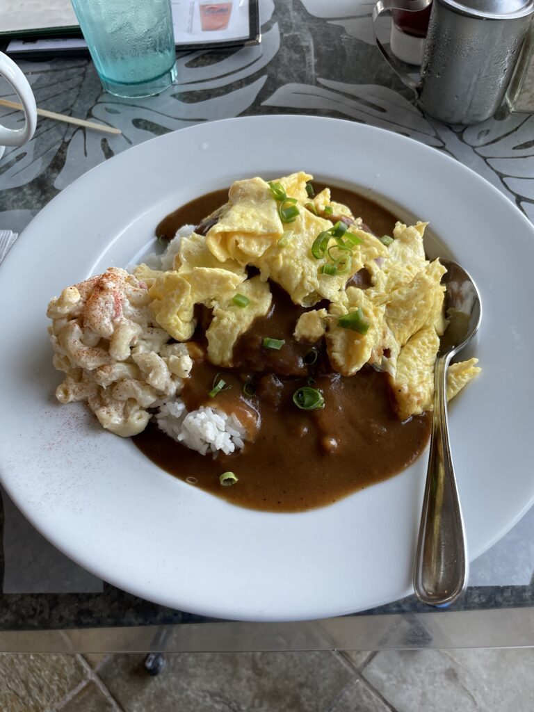 Cinnamon's Ilikai Waikiki | Legendary Breakfast Review Hawaii Calling Cinnamon's Ilikai Waikiki Loco Moco