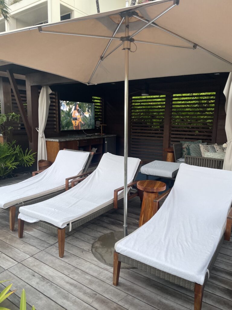 Review & Video: Four Seasons Oahu at Ko Olina, Pinnacle of Luxury Hawaii Calling a group of chairs under an umbrella
