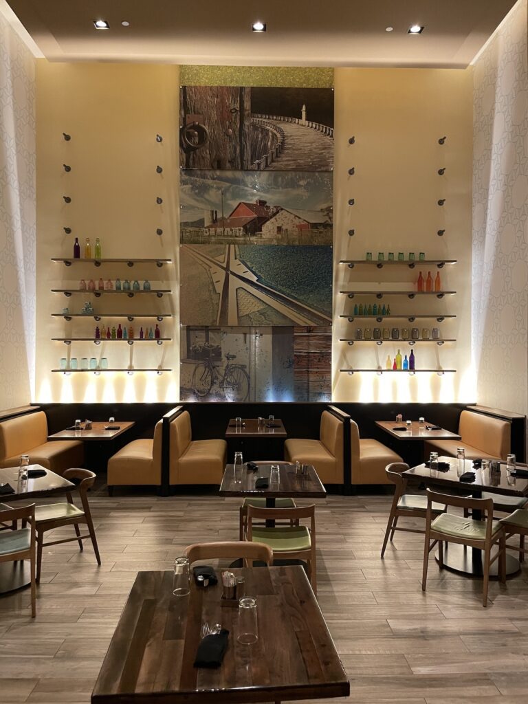 Delano Las Vegas Clean Air Oasis | Review & Video Hawaii Calling a room with tables and chairs