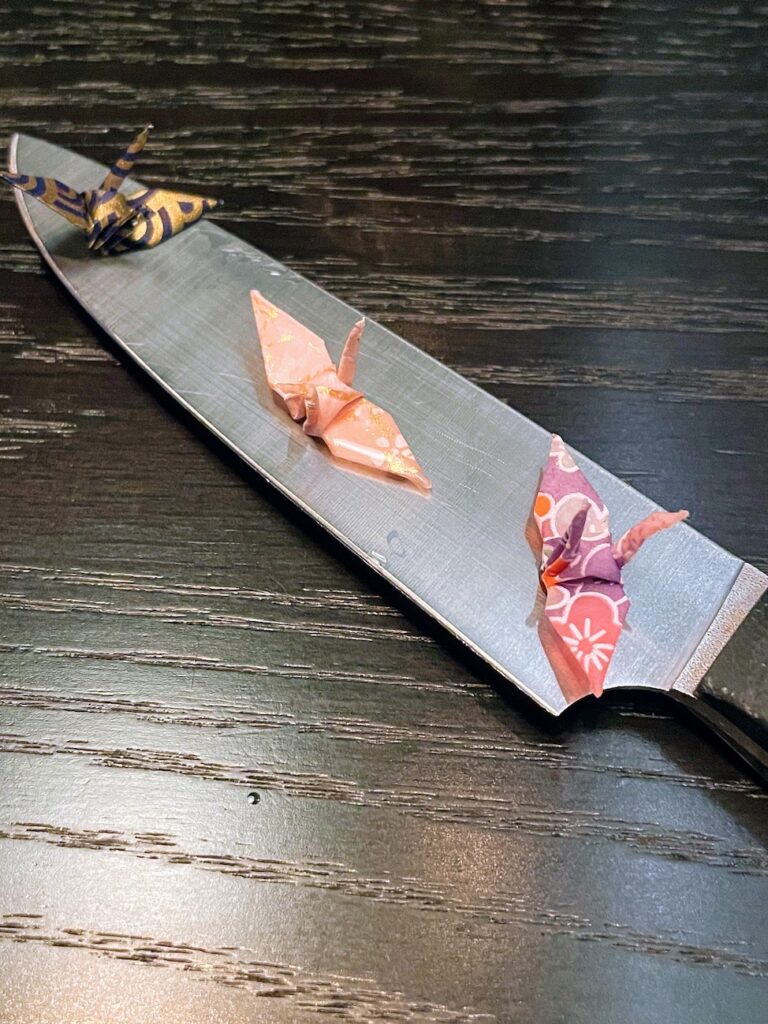 Classy Cool STRIPSTEAK Las Vegas | Review & Video Hawaii Calling a knife with origami cranes on it