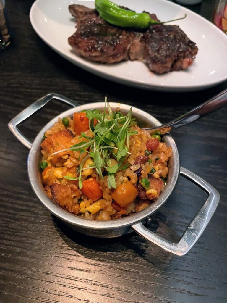 Classy Cool STRIPSTEAK Las Vegas | Review & Video Hawaii Calling a pot of rice and vegetables