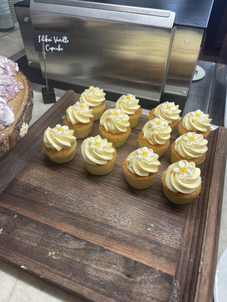 Delightful La Hiki Sunday Brunch | Four Seasons Oahu Hawaii Calling a tray of cupcakes with frosting