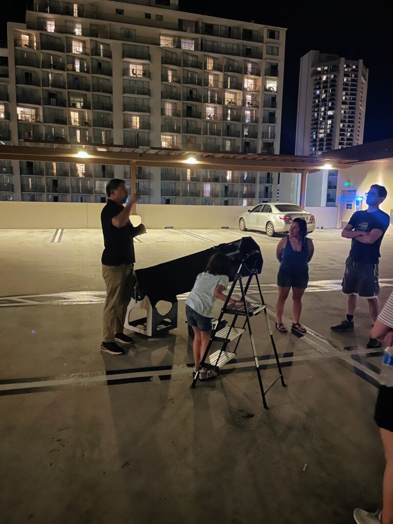 Unique Stargazing In Waikiki With Stargazers Of Hawaii Hawaii Calling a man standing next to a table