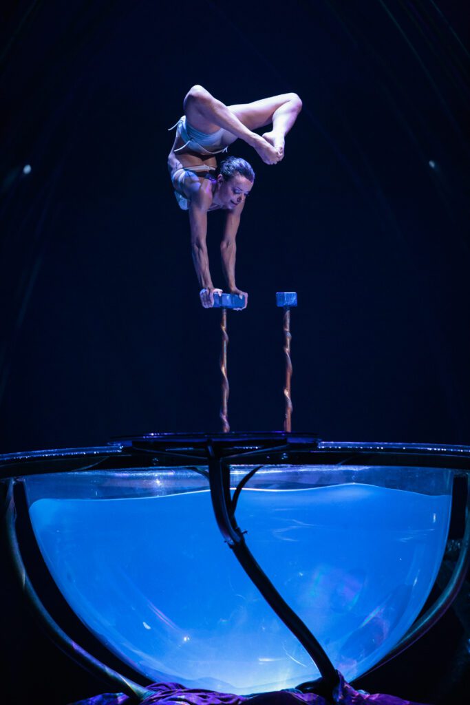 Cirque du Soleil Is Coming To Hawai'i Hawaii Calling a man and woman performing acrobatics