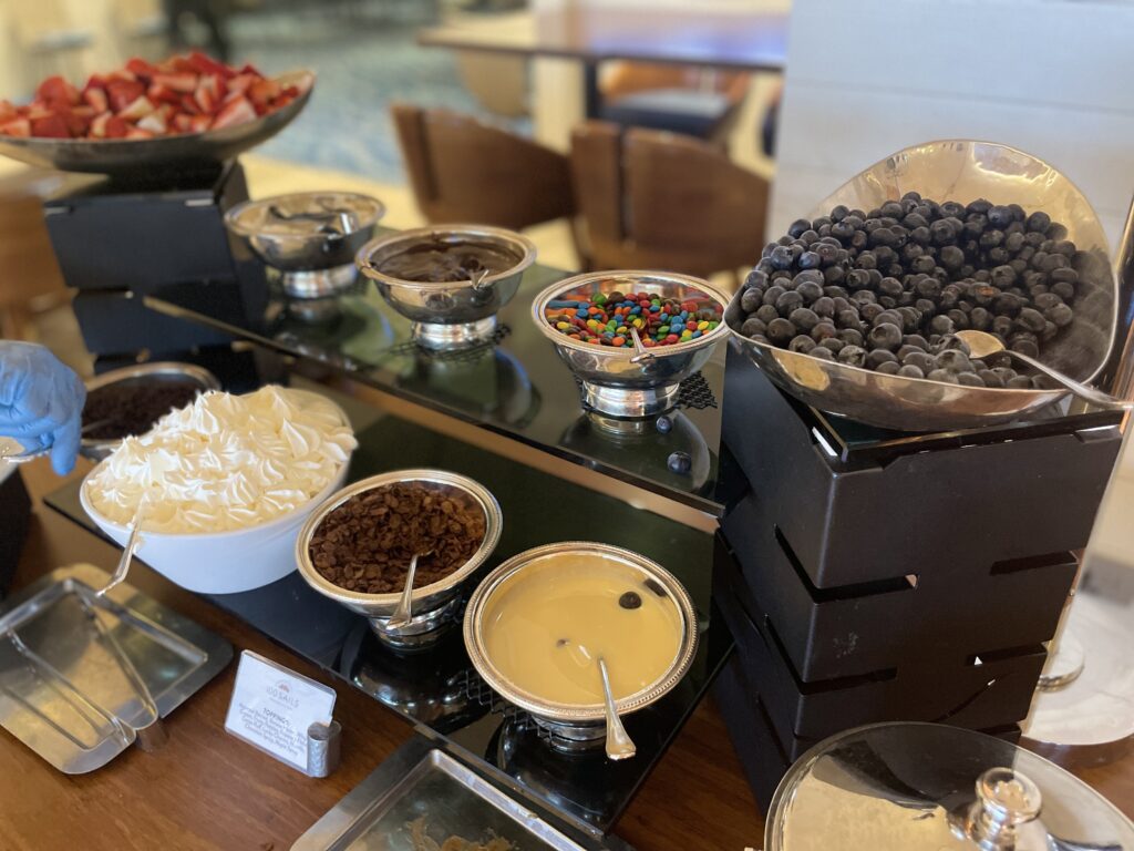 11 Best Sunday Brunch Buffets On Oahu Hawaii Calling a buffet table with different types of food
