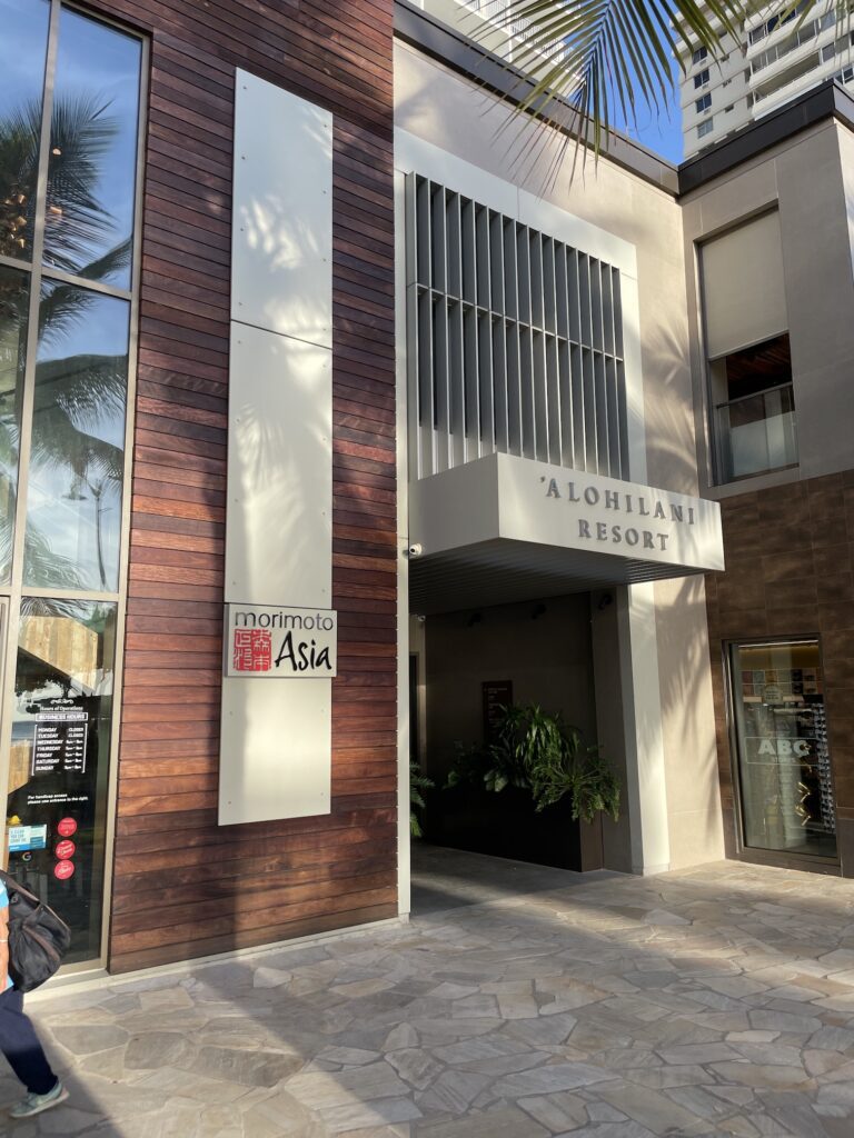 26 Best Places To Eat On Oahu, Hawaii | A Local Guide Hawaii Calling a building with a sign