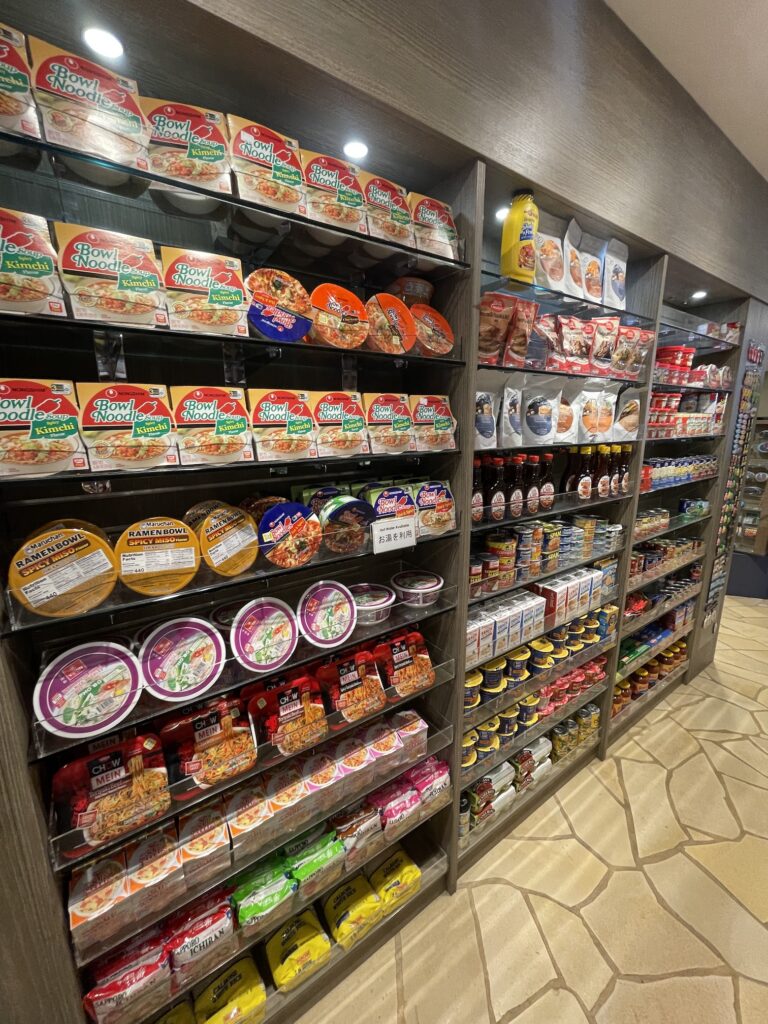 Review & Video | Marriott Ko Olina Beach Club An Amazing Location Hawaii Calling shelves of food on shelves in a store