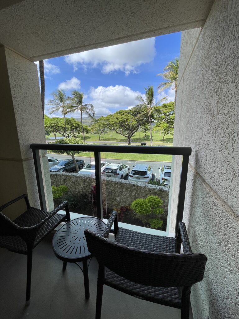 Review & Video | Marriott Ko Olina Beach Club An Amazing Location Hawaii Calling a balcony with chairs and a glass railing