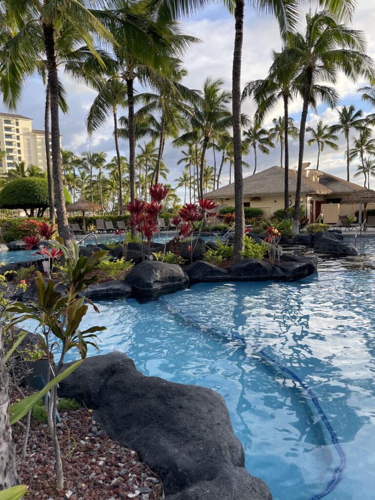 Review & Video | Marriott Ko Olina Beach Club An Amazing Location Hawaii Calling a pool with palm trees and a building