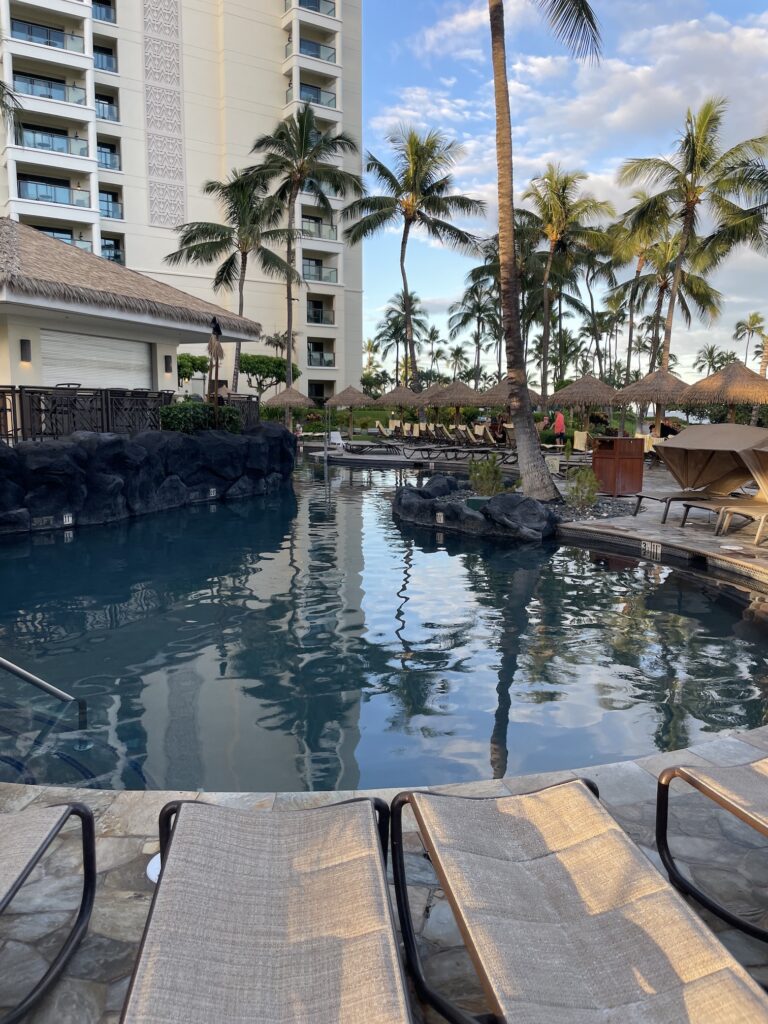 Review & Video | Marriott Ko Olina Beach Club An Amazing Location Hawaii Calling a pool with palm trees and umbrellas