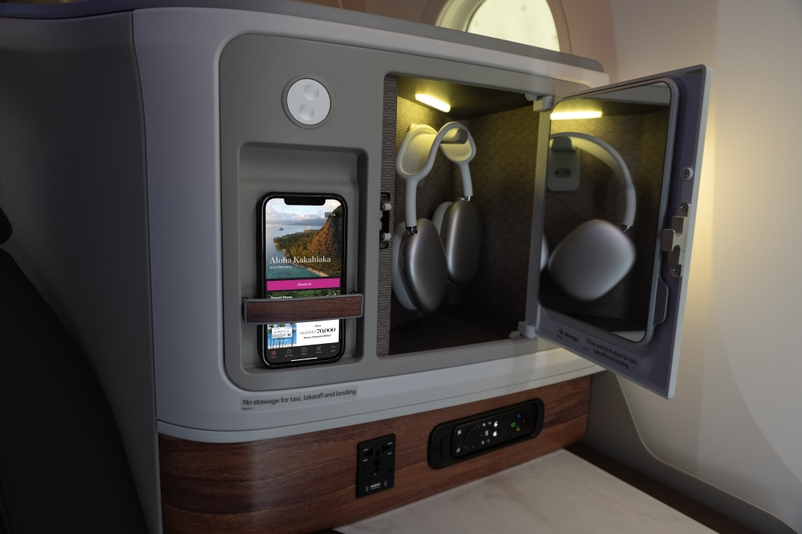 Hawaiian Airlines Reveals Luxurious Boeing 787 Dreamliner Cabins Hawaii Calling Business class headphones for the Hawaiian Airlines New Boeing 787 Dreamliner