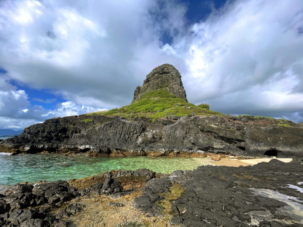 Journey to Chinamans Hat: The Fascinating Beauty of Mokoli'i Explored Hawaii Calling Chinamans Hat on Oahu