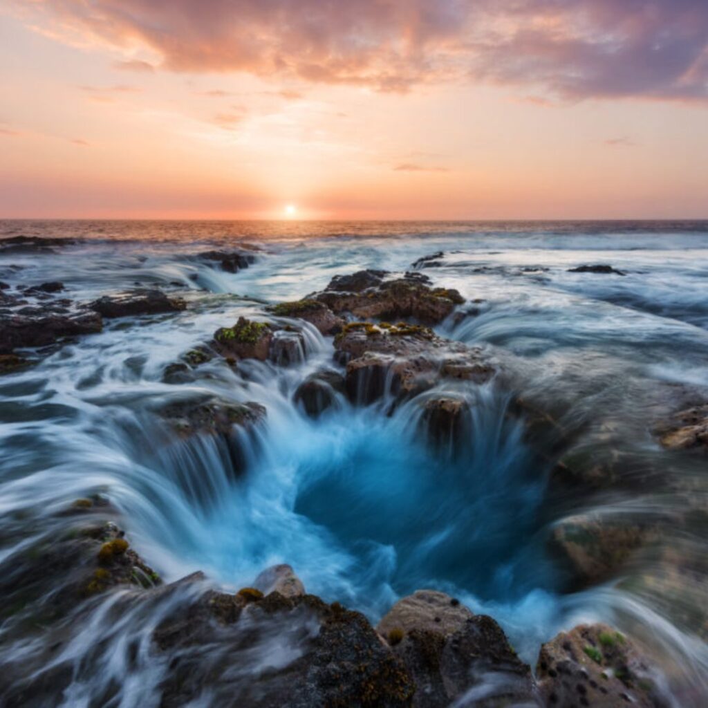 The 49 Best Things To Do In Kona Hawaii Calling a water coming out of a hole in the ocean