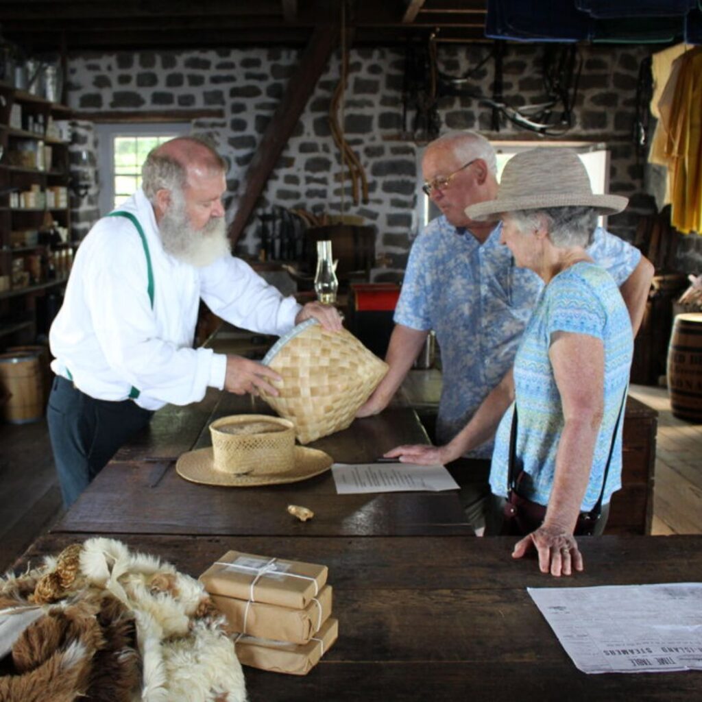 The 49 Best Things To Do In Kona Hawaii Calling a group of people standing around a table