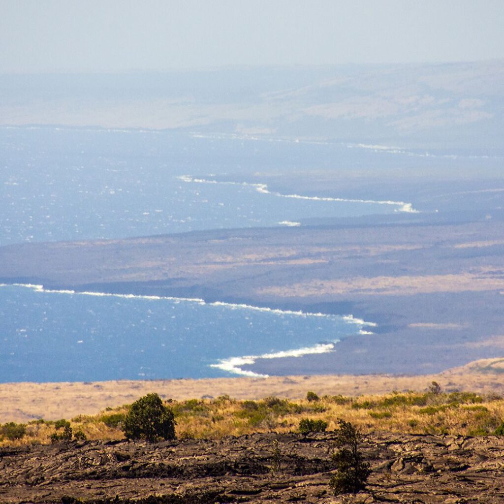 35 Best Things To Do On The Big Island Hawaii Calling a landscape with a body of water