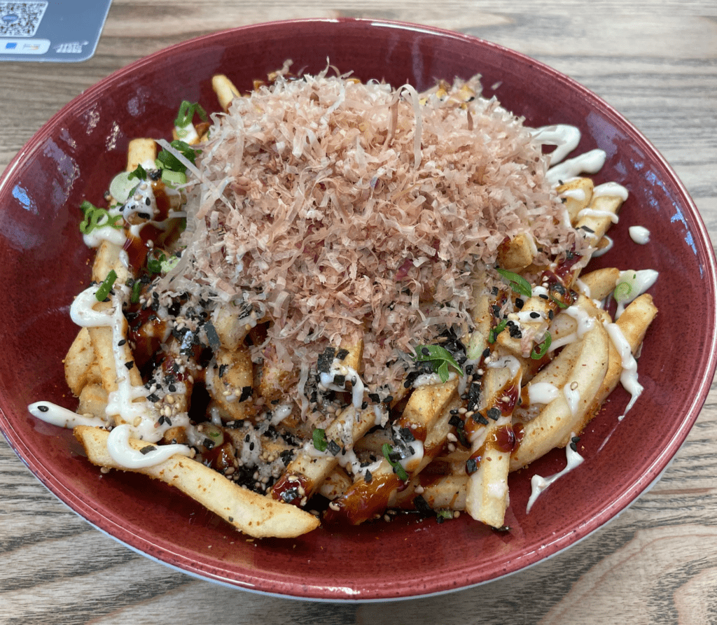 Mauka Market Restaurant Review | Excellent Food At Honolulu Airport Hawaii Calling a plate of food on a table