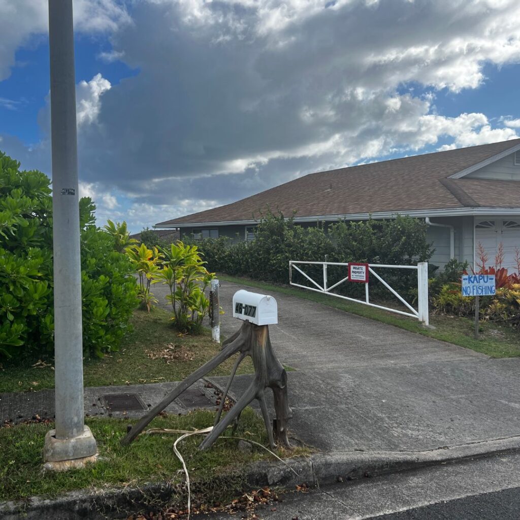 He'eia Fishpond Volunteer Opportunities: Participate in Ancient Aquaculture Hawaii Calling a house with a white fence and a white fence