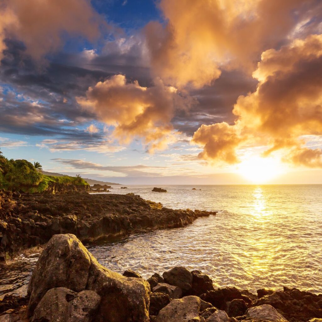 10 Best Family Hotels On Maui | Legendary Favorites (2025) Hawaii Calling a rocky beach with trees and a sunset