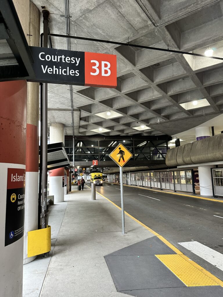 Review: Fairfield Inn & Suites Seattle Sea-Tac Airport Hawaii Calling a sign on the side of a road