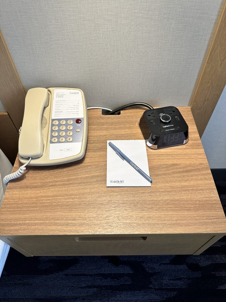 Review: Fairfield Inn & Suites Seattle Sea-Tac Airport Hawaii Calling a telephone and a pen on a table