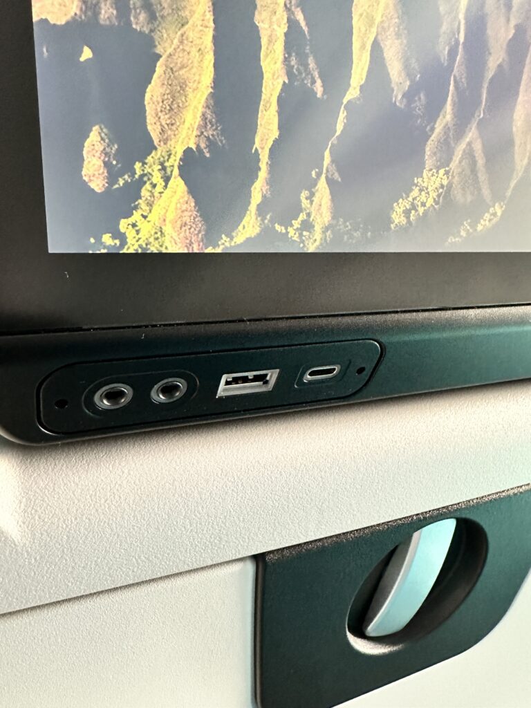 Hawaiian Airlines Boeing 787 Dreamliner Walk Through Hawaii Calling a close up of a device