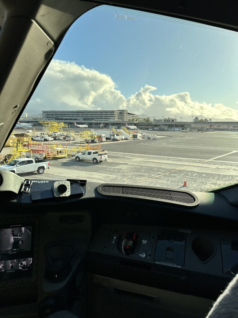 Hawaiian Airlines Boeing 787 Dreamliner Walk Through Hawaii Calling a view from the cockpit of an airplane