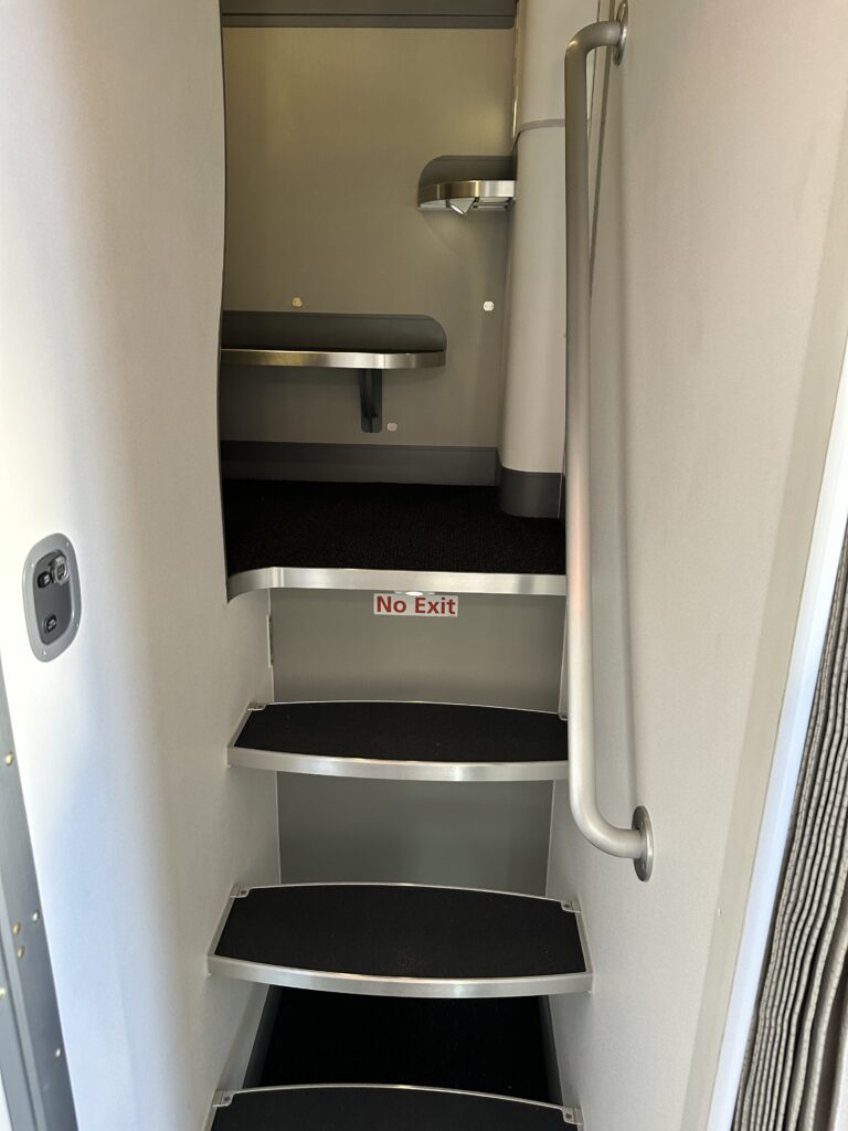 Hawaiian Airlines Boeing 787 Dreamliner Walk Through Hawaii Calling a small staircase in a room