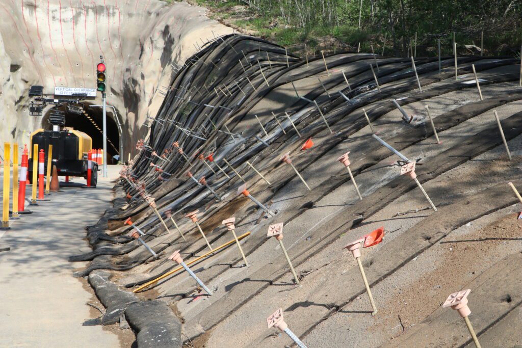 Diamond Head State Park Temporary Closures for Rockfall Mitigation: What Visitors Need to Know Hawaii Calling a road under construction with a tunnel