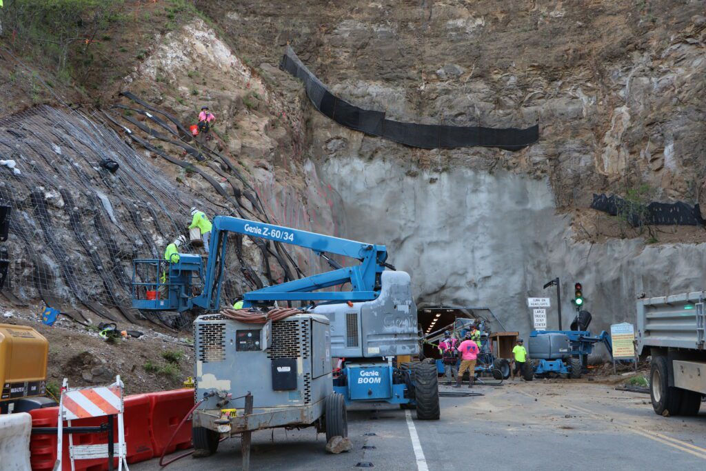 Diamond Head State Park Temporary Closures for Rockfall Mitigation: What Visitors Need to Know Hawaii Calling a construction site with a crane and trucks