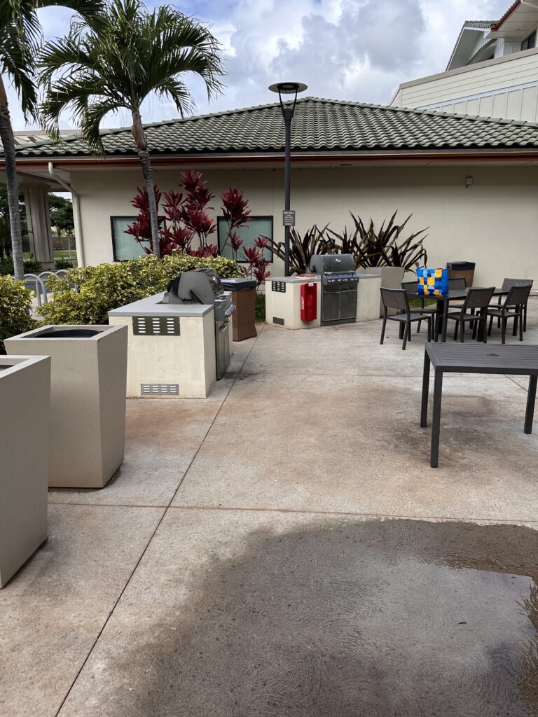 Residence Inn Oahu Kapolei: A Smart Option for Longer Stays on Oʻahu Hawaii Calling a patio with chairs and tables