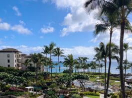 Hawai’i’s Michelin Key Hotels: A Complete Guide to the Islands’ Top Luxury Properties (2025) a resort with a pool and palm trees