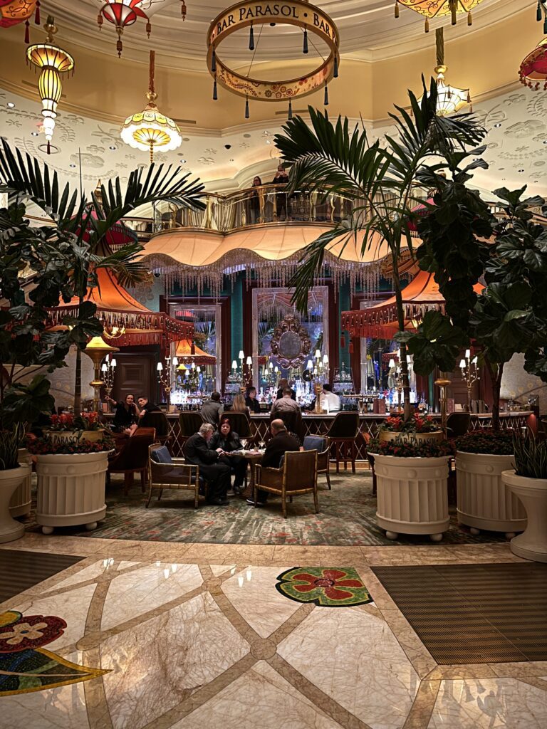 Bar Parasol Wynn Las Vegas Review: A Stunning Pre-Dinner Cocktail Lounge Hawaii Calling Bar Parasol Wynn Las Vegas Review: A Stunning Pre-Dinner Cocktail Lounge